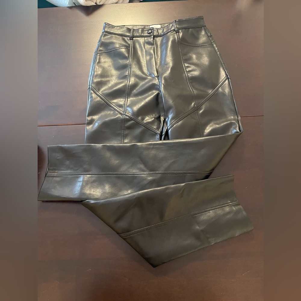 Aritzia vegan leather skinny jeans size 8